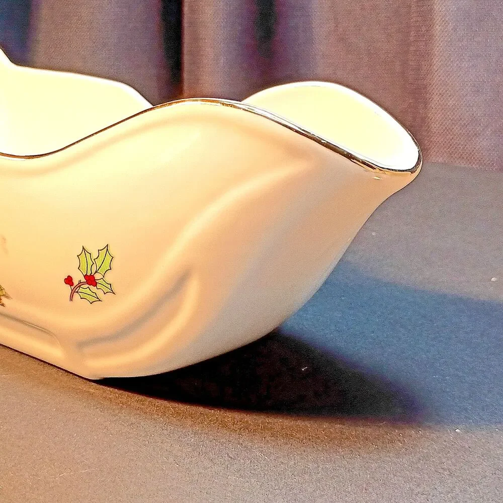 Vintage Holiday Hostess Christmas Sleigh Gravy Boat Gold Trim Japan Collectible